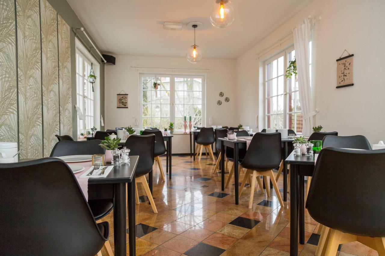 - Restaurant De 4 Jaargetijden Hotel 3*